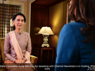 Watch Aung San Suu Kyi speak on the Rohingyas: 2 different messages, 2 different audiences