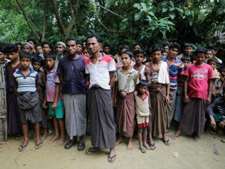 Rohingya Blogger on Al Jazeera: At least 400 Rohingya civilians have been killed
