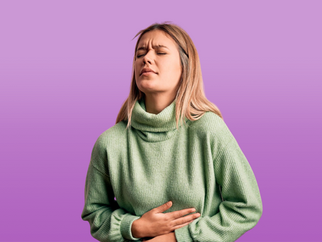 Stomaco e digestione post-feste: 7 errori che peggiorano tutto (e cosa fare invece)