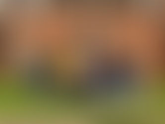 Warum haben die Nonnen im Mittelalter beim Gebet so tiefe Mulden in die Holzbohlen unter ihren Sitzen gescharrt?