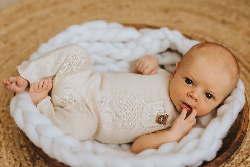 Miniaturbild: Farina Mobile Presets - Golden Heart 2026
