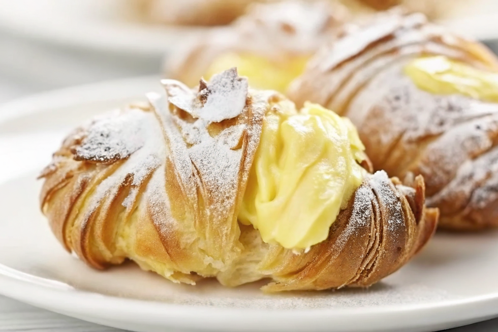 Flaky Neapolitan pastry filled with sweet ricotta and citrus zest.