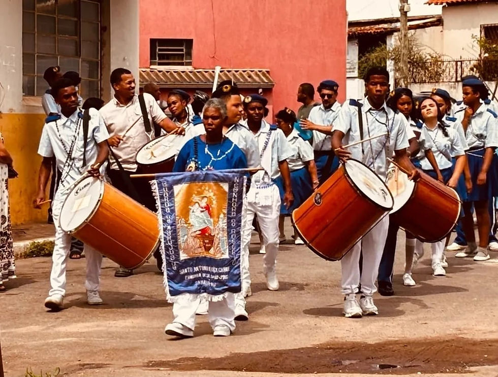 25- Guarda de Marujos de Nossa Senhora do Rosário de Roça Grande_ Desfile diurno com pesso