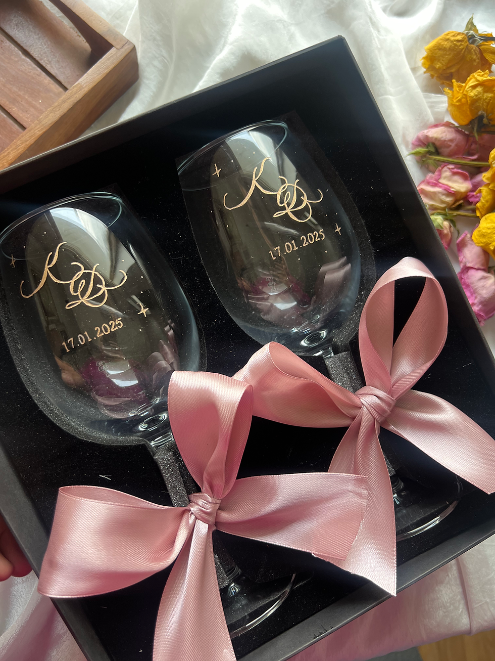 Thumbnail: Customised wines glasses