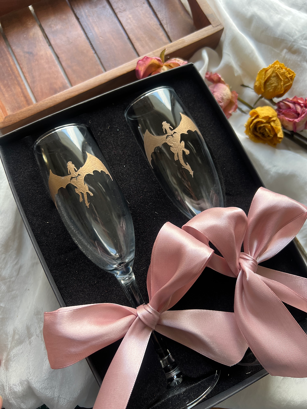 Thumbnail: persoanlised champagne flutes