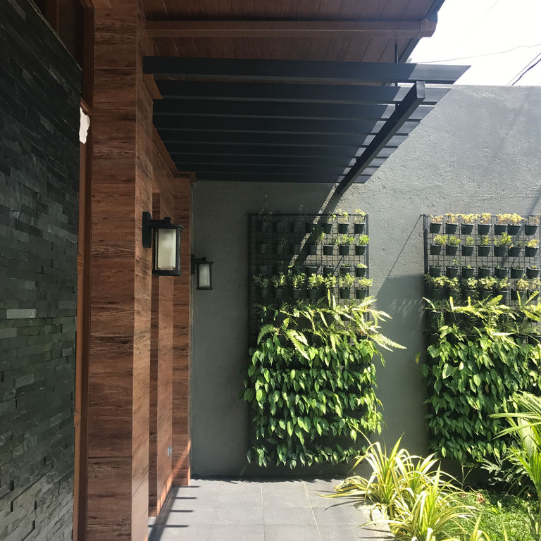 Encarnacion Residence
