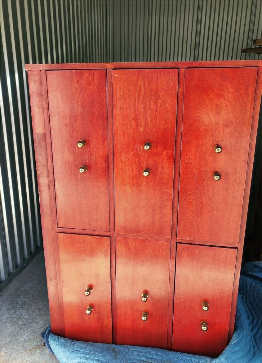 cleaning, storage unit, junk removal, decluttering, organization, minimalist living, downsizing, clutter-free, minimalism, home organization, space optimization, storage solutions, environmental responsibility, waste reduction, sustainable living, donation, recycling, heavy lifting, sentimental items, storage costs, clean out storage unit in Pittsburgh