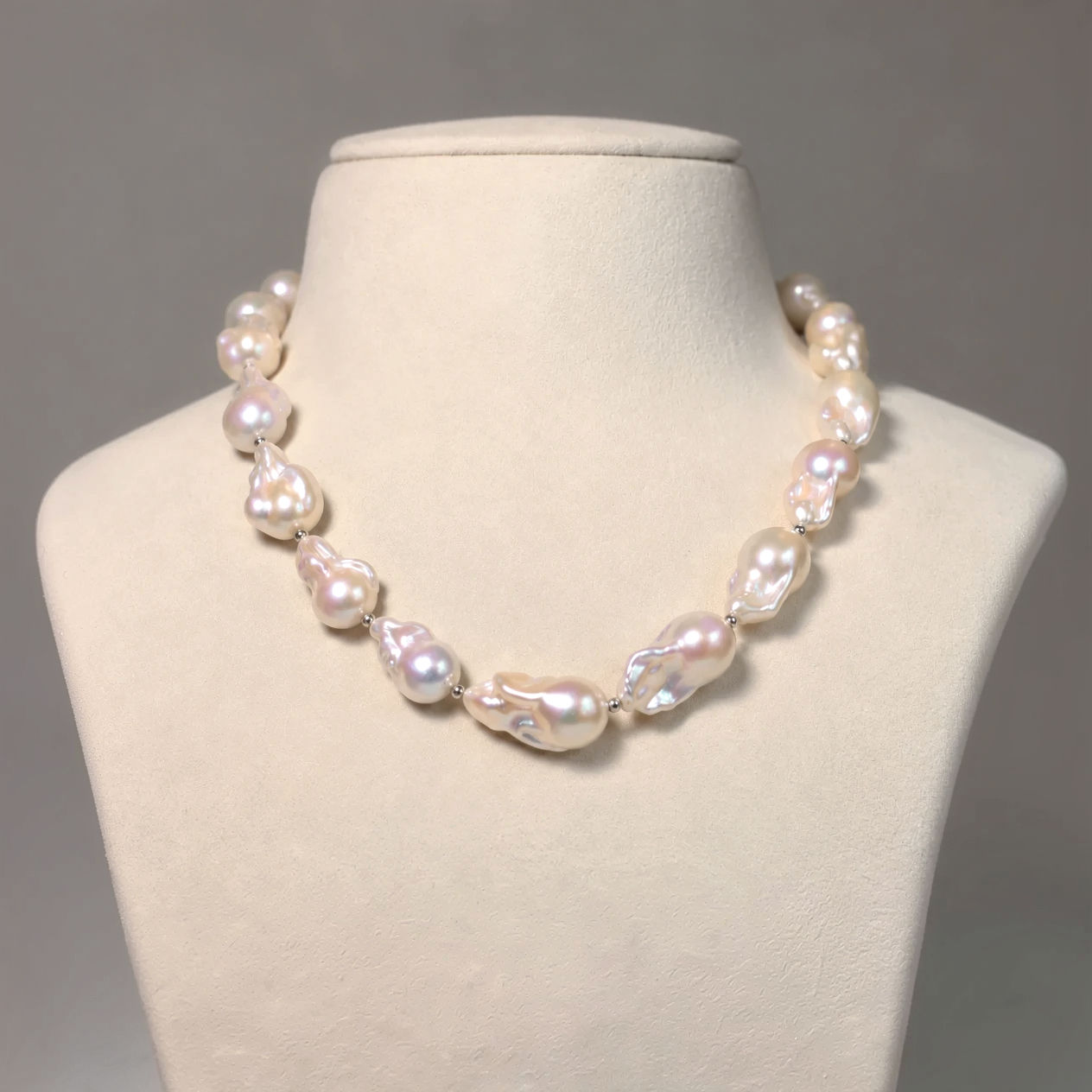 White Baroque Pearl Strand