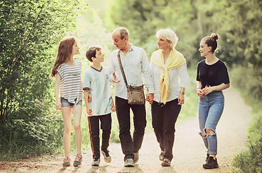 Business / Branding / Portrait / Mariage / Future maman / Enfants / Couple / Famille / Pet / Projet F2.8