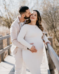 Photographe couple sion, séance photo couple valais, shooting amoureux suisse, photo romantique plein air er en studio, séance engagement sion, photographe extérieur valais, couple amoureux hiver, portrait couple artistique, photo de couple créative, studio F2.8, ArtVisionPhotoCH