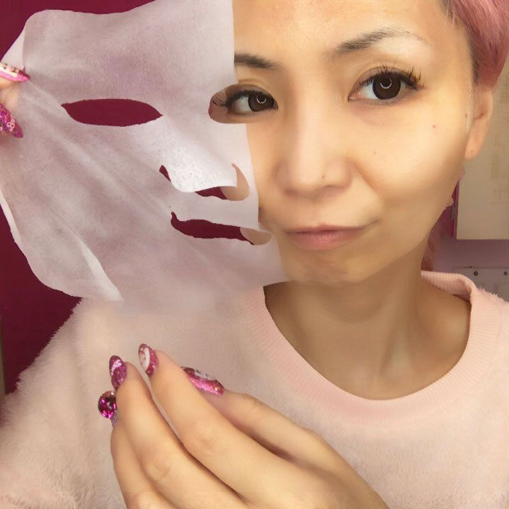 Thumbnail: MO Clinical Jellyfish Peptide Oxygen Mask for deep hydration and anti-aging