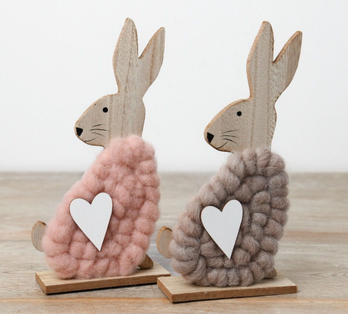 Wooden sitting bunny