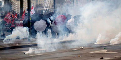 280323 NANTES Manifestacion Huelga General 19 insta.jpg