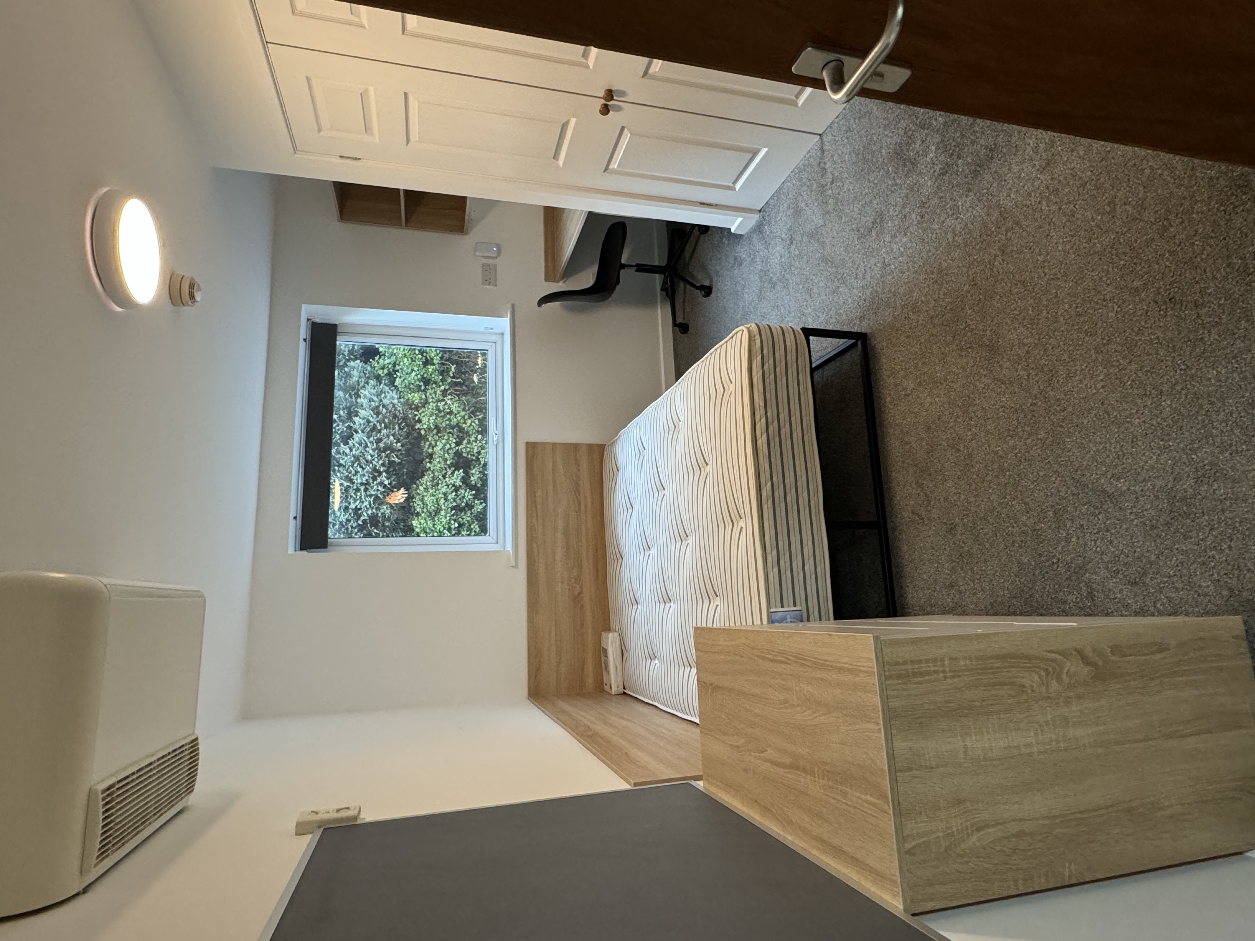 New Willows 1F En Suite