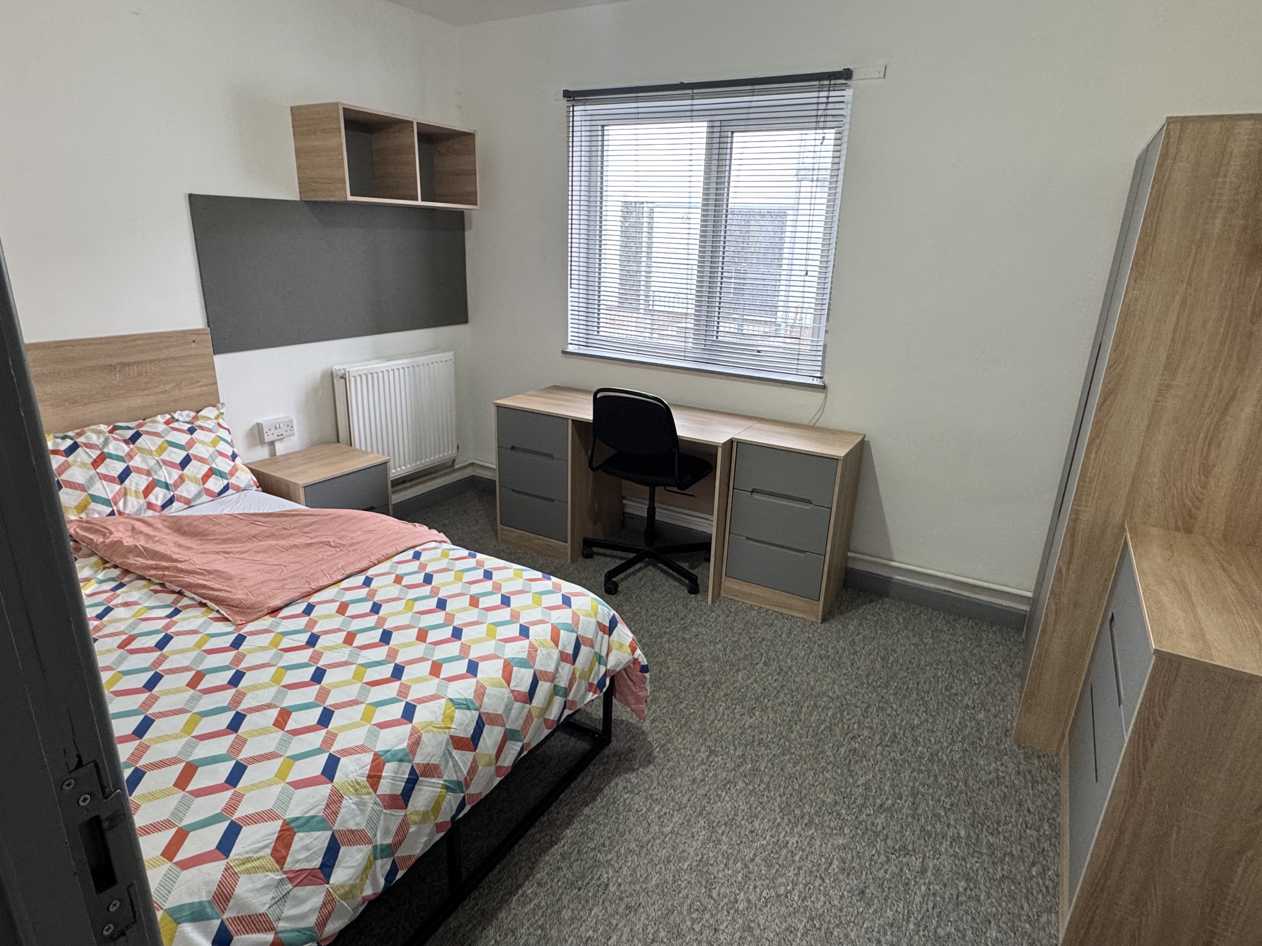 Trem Yr Aifft Flat 2 