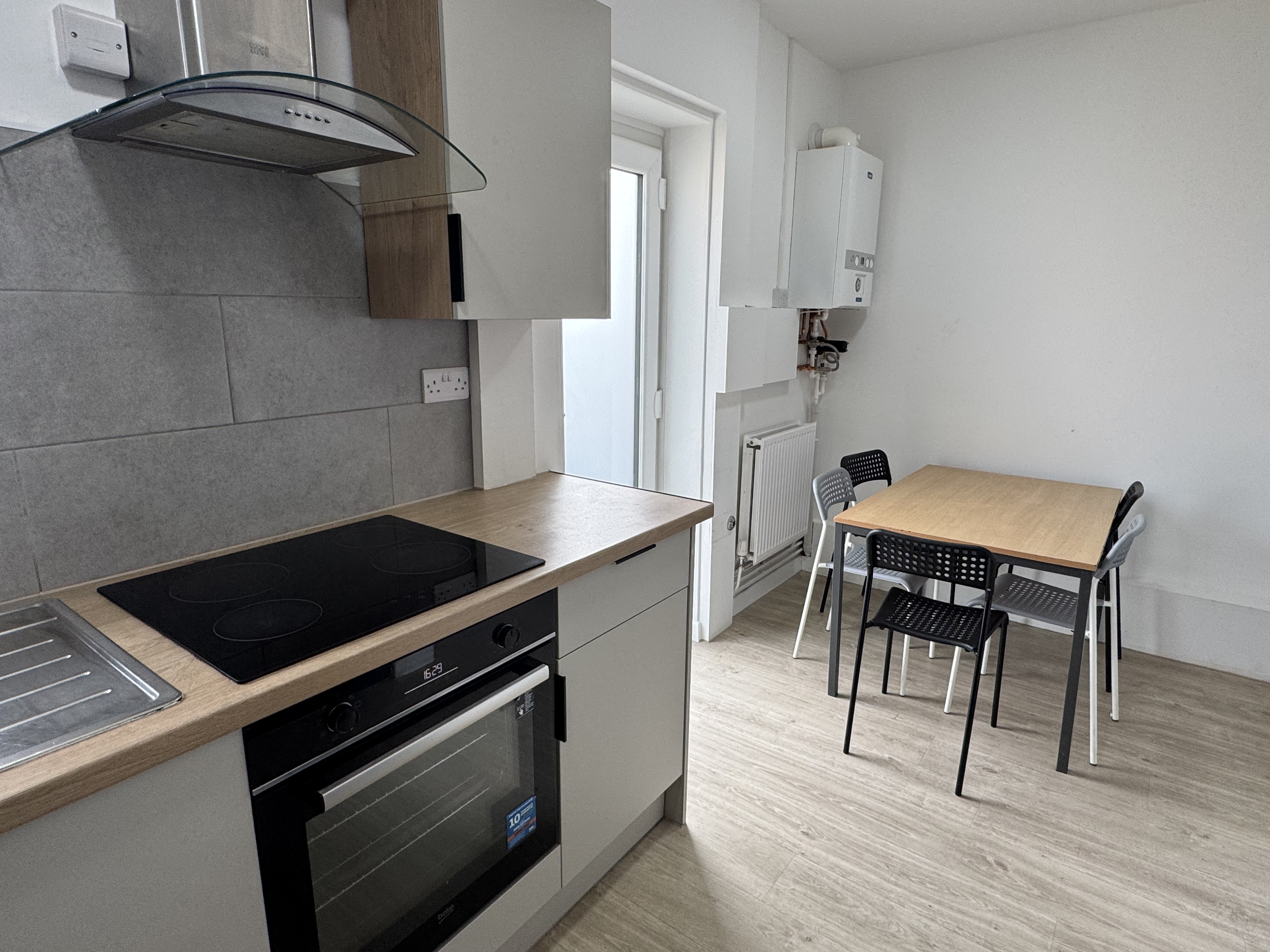 Trem Yr Aifft Flat 10  — photo 18