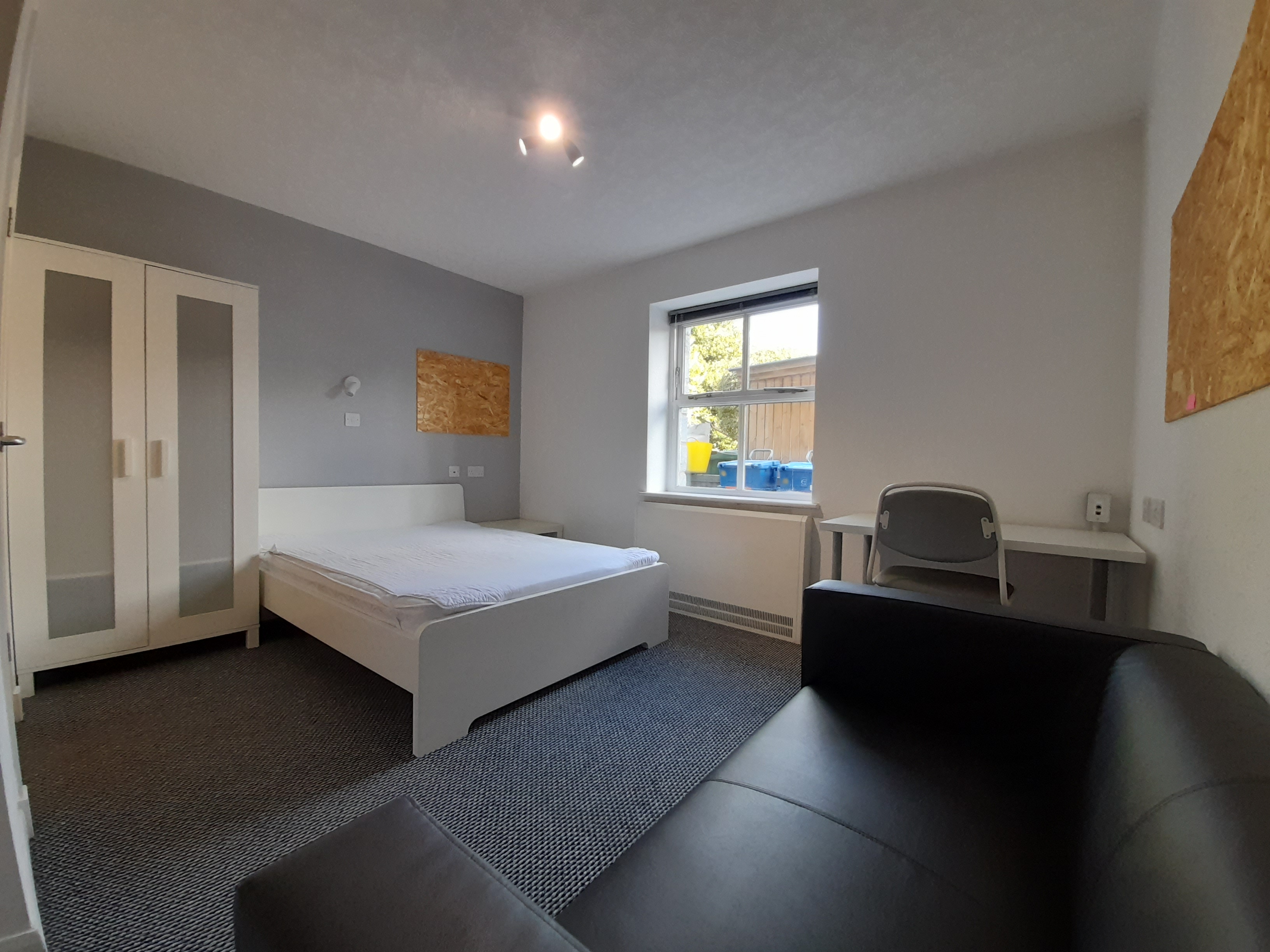 Meirion Flat 5 — photo 2
