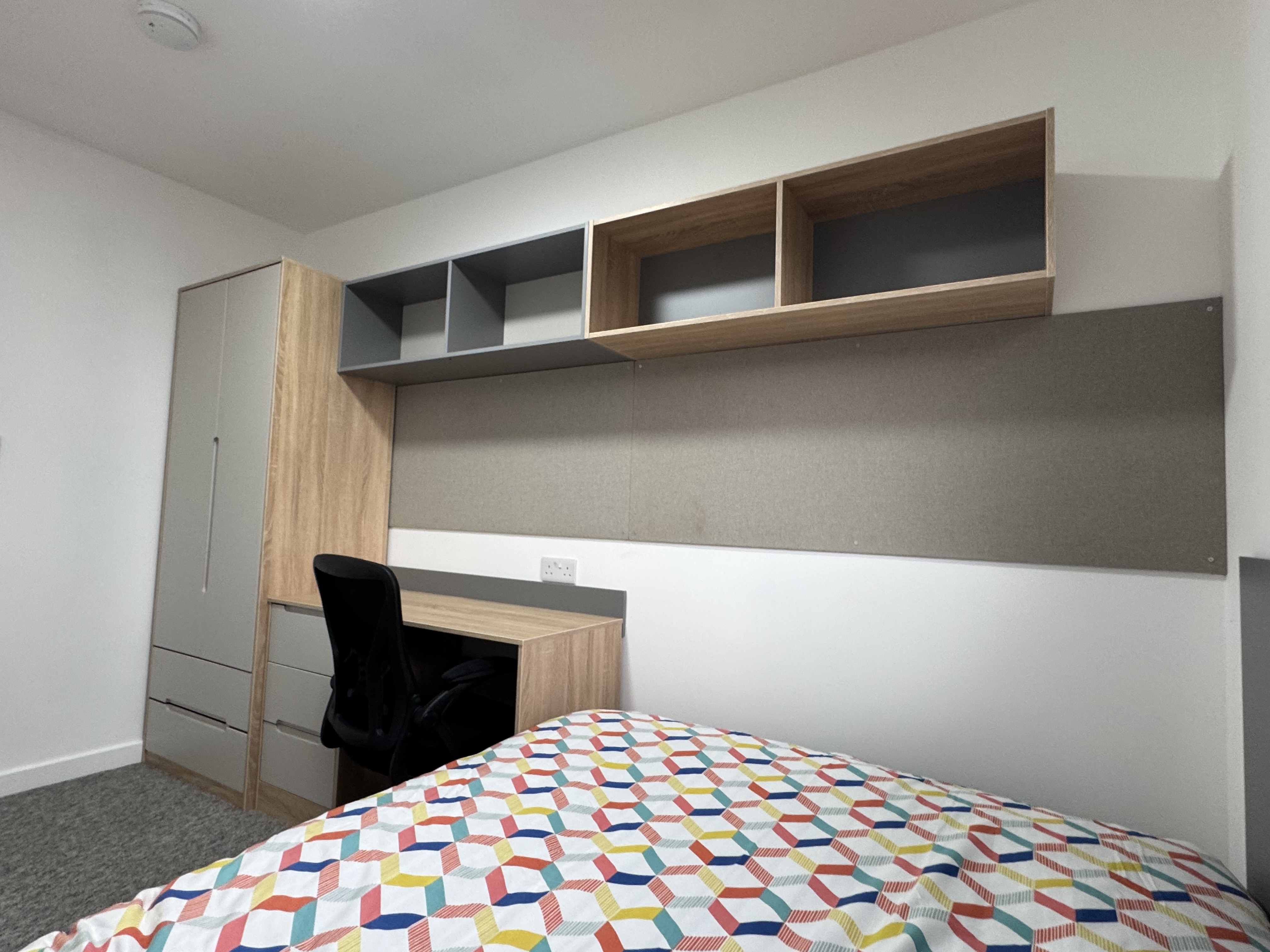 44 Farrar 2 bed Apartment — photo 3