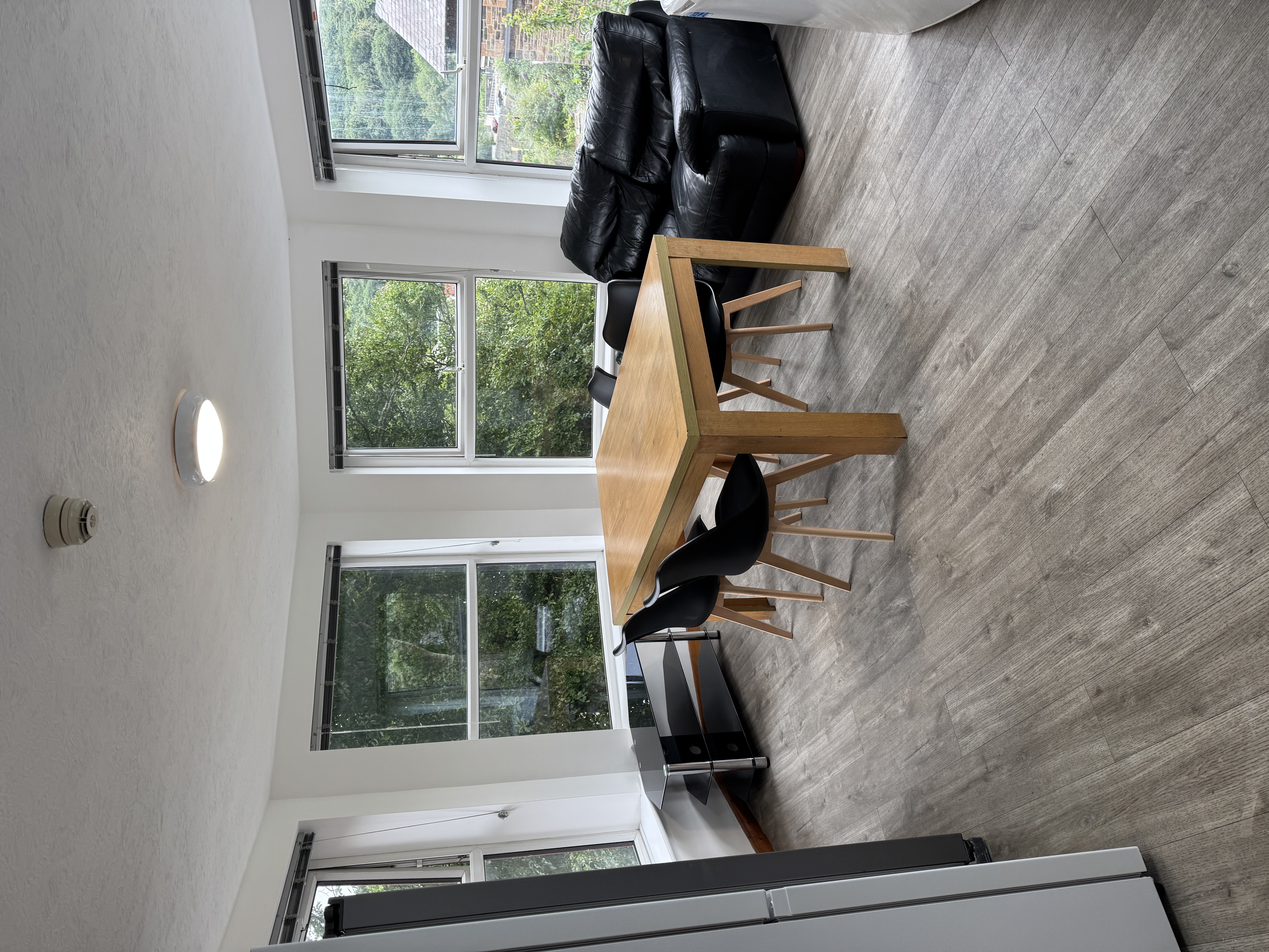 New Brynfa 1F En Suite — photo 8