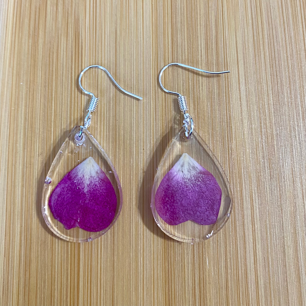Thumbnail: Pink hydrangea - resin earrings