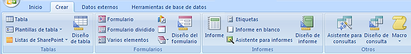 La ficha Inicio permite todas las opciones de edición y formato de textos, cambiar entre las diferentes vistas que tienen los objetos de la base de datos, buscar, ordenar y filtrar información, operar con registros, etc.