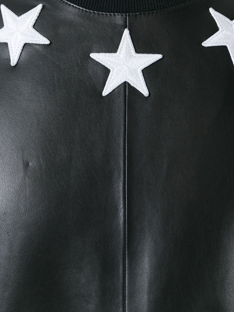 Thumbnail: star patch T-shirt