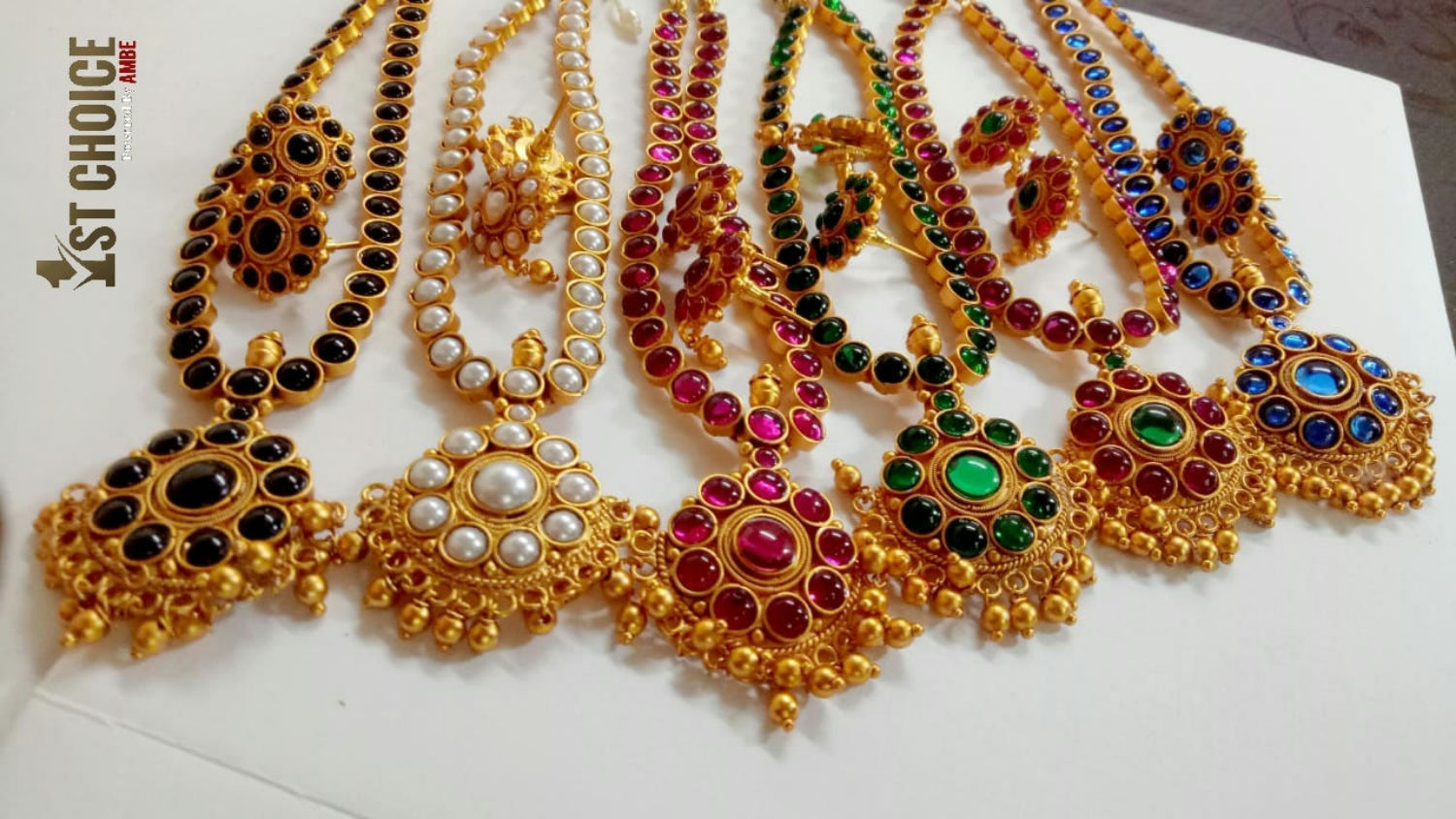 Kembu stone necklace