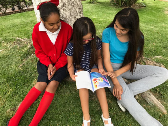 MOTIVANDO LA LECTURA Y ESCRITURA
EN LOS NIÑOS PENJAMENSES