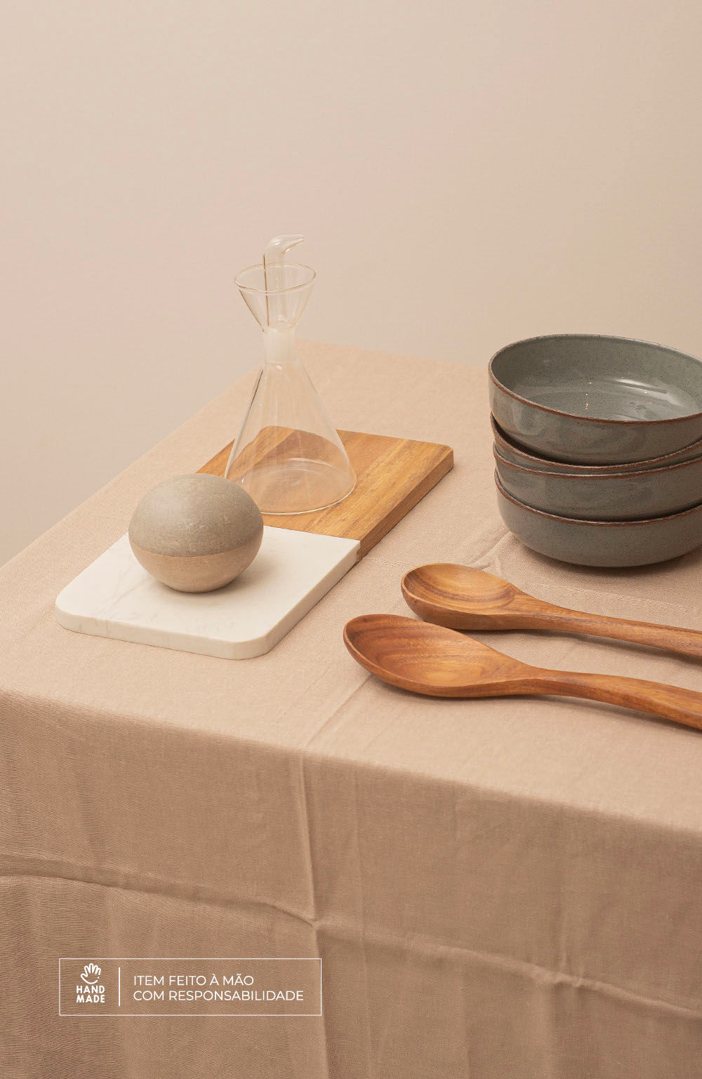 TOALHA DE MESA MINIMAL LINHO CINZA