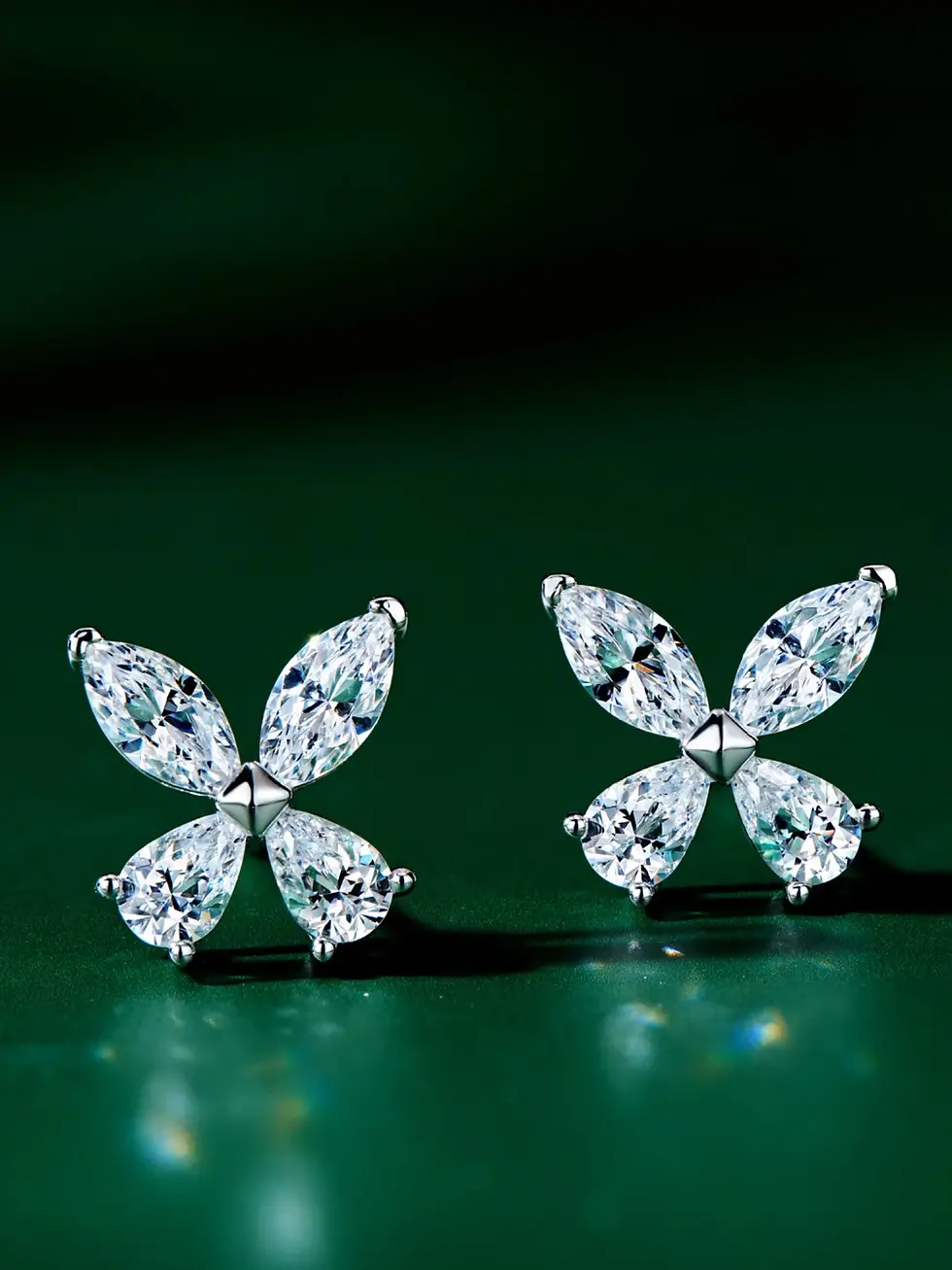 MARLI stud earrings