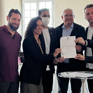 Rodrigo Oliveira assina termo para curso de extensão e novas ações em apoio à pesca artesanal