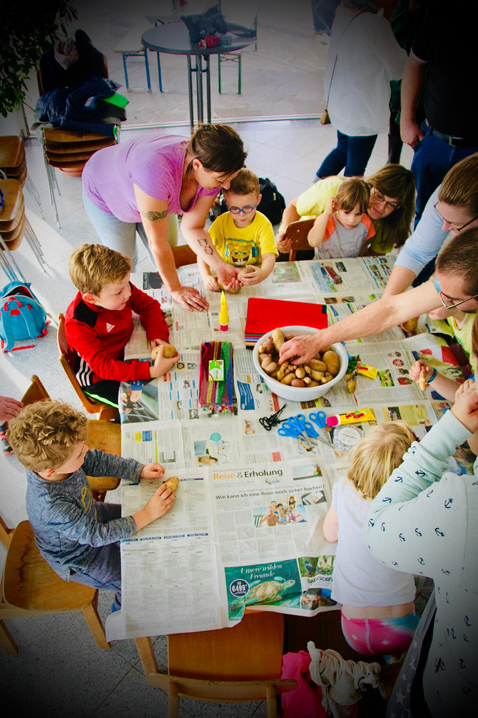 DAS SPIELCAFE ÜBERZEUGT: Knapp 60 Teilnehmer bei der ersten Ausgabe!