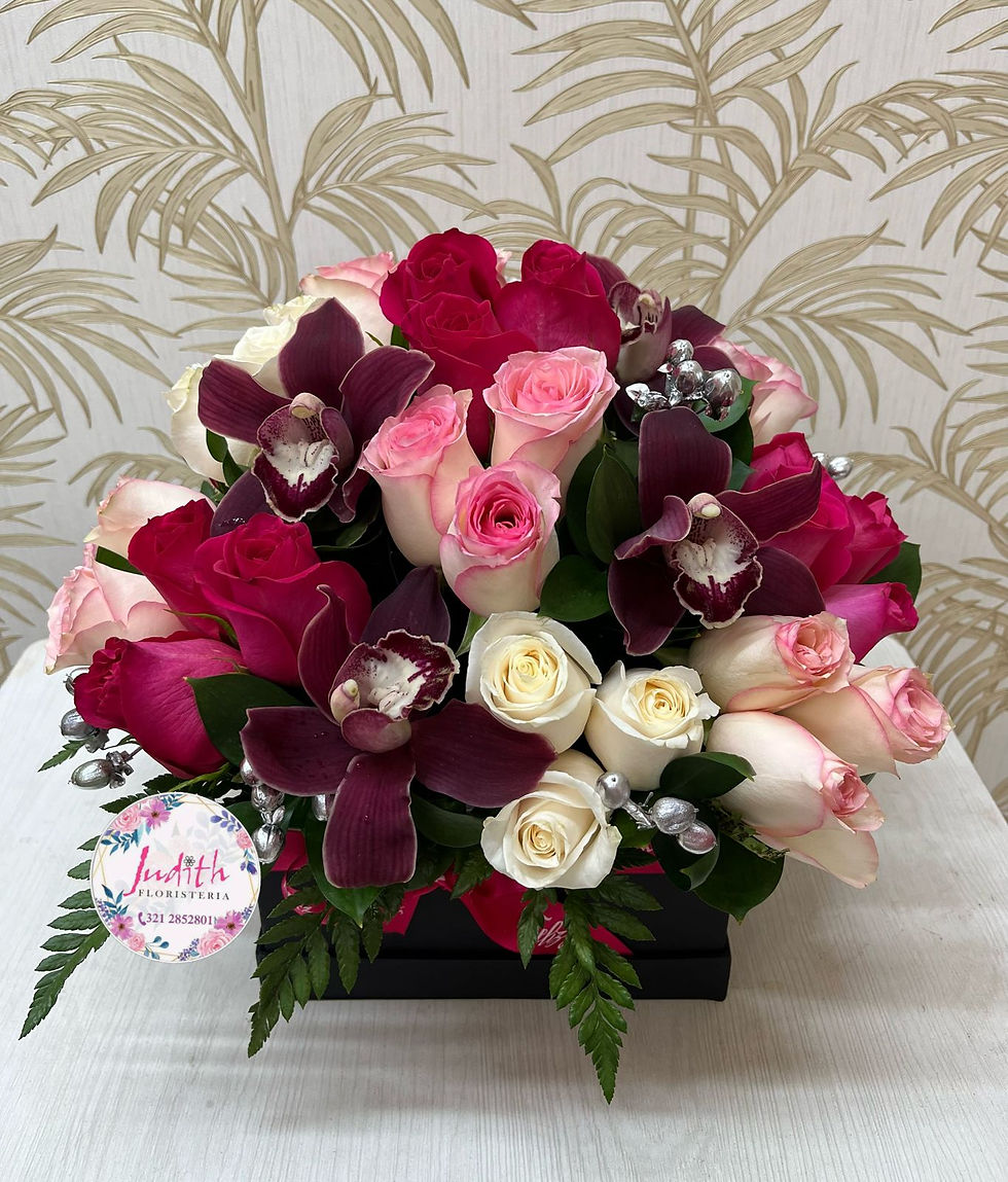 J101- Caja rosas y orquídeas