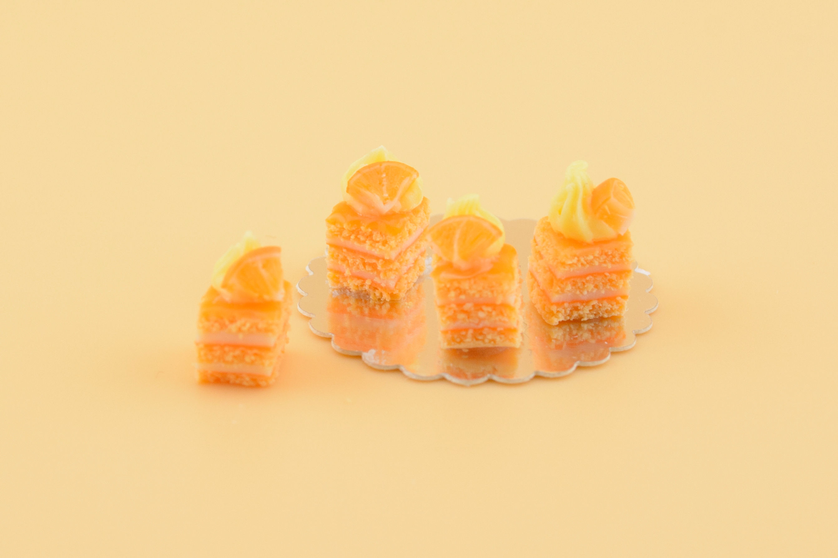 Orange Sponge Cakes