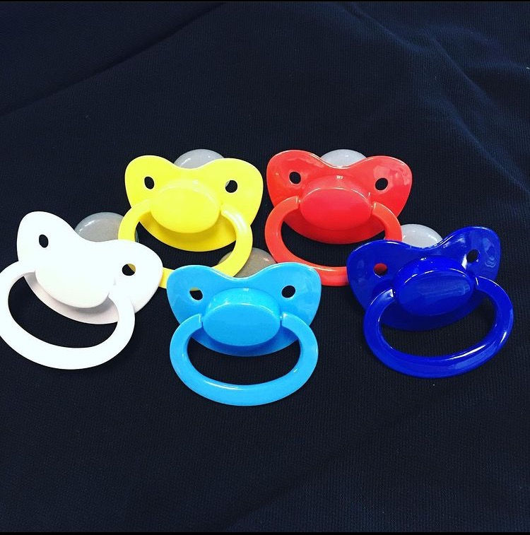 Miniatyrbilde: Pacifiers