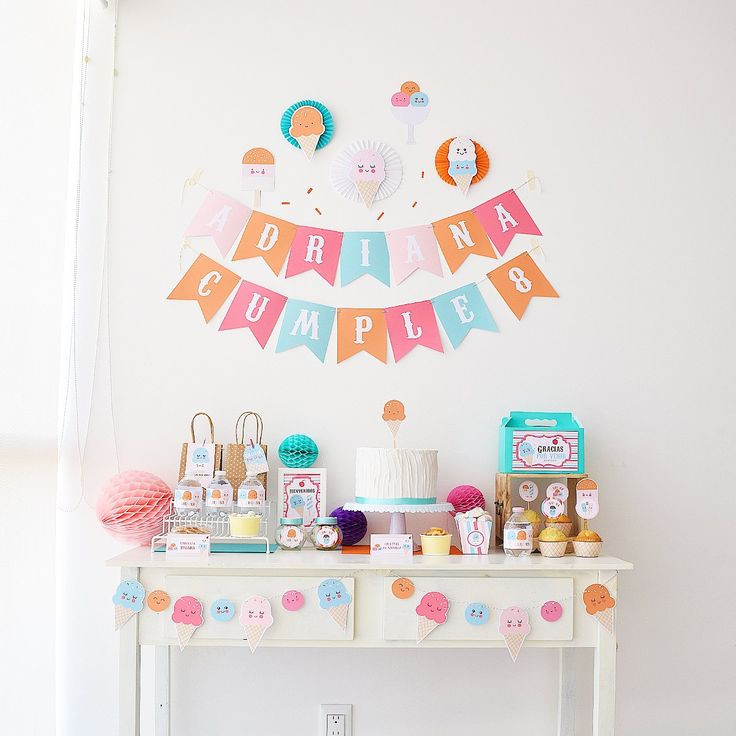 Miniatura: Mesa de dulces