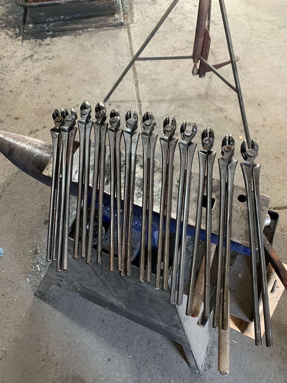 Thumbnail: Yukon Forge Farrier Tongs