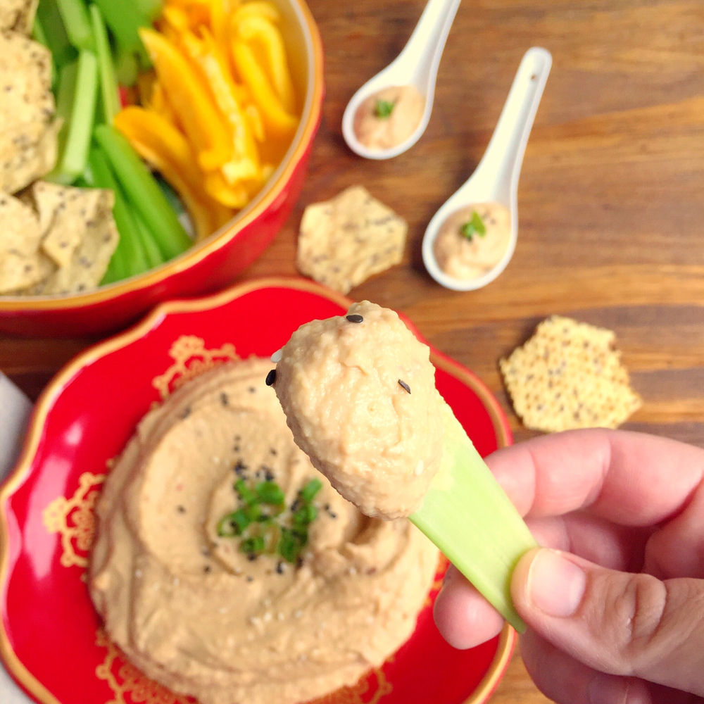 Sweet Chili Hummus