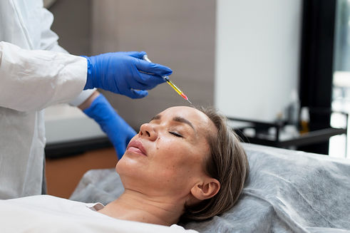 Equipo médico utilizado para el tratamiento de plasma facial en Centrosthetic