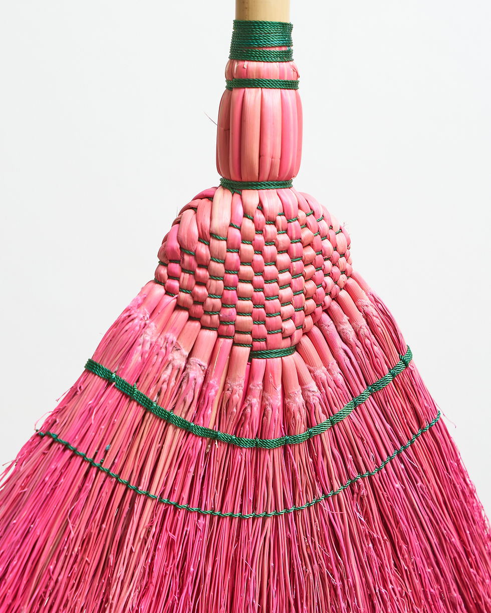 Thumbnail: 130-cm Spider Broom (Pink)