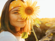 Apprendre à voir la réalité comme elle est , c'est donner de l'espace à nos rêves.