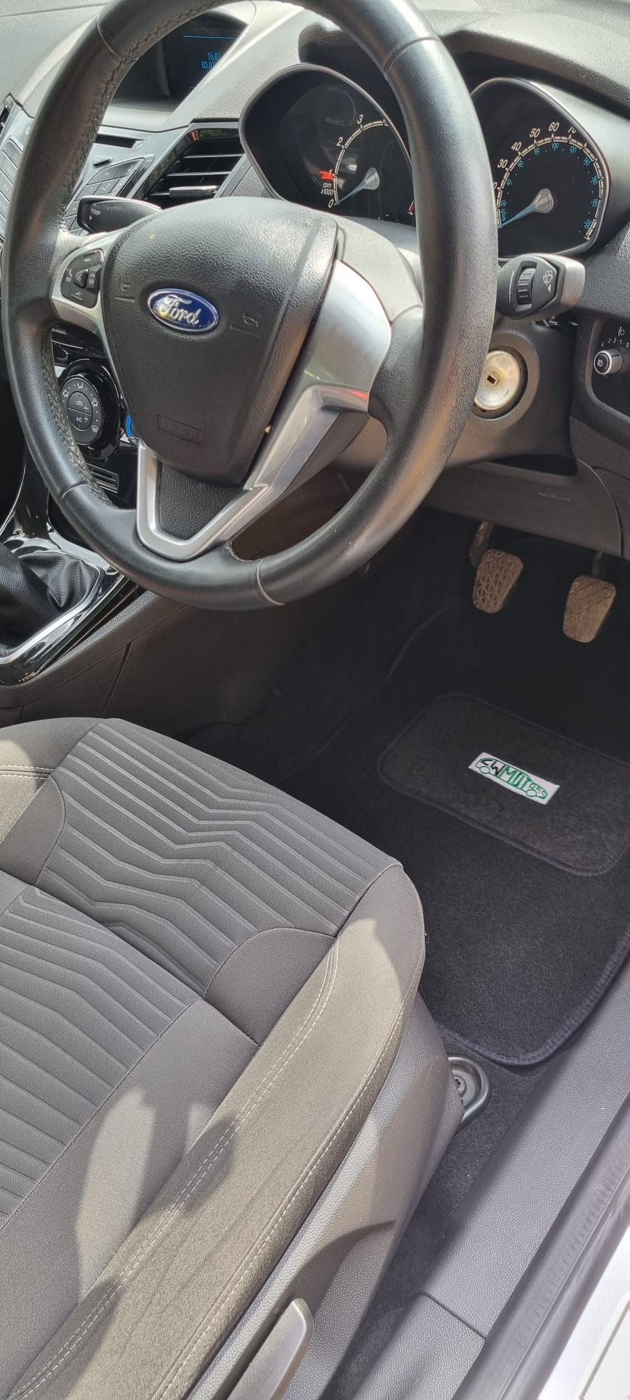 Thumbnail: Ford Fiesta Zetec 