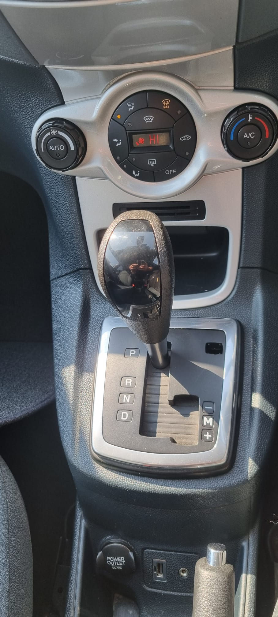 Thumbnail: Ford Fiesta Titanium Automatic 