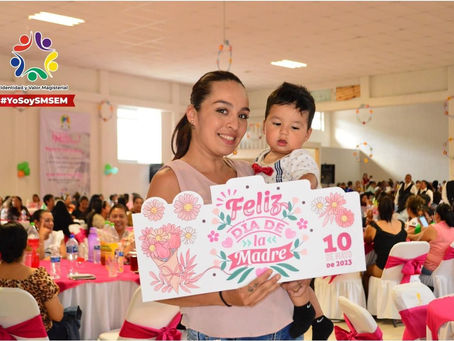 Celebra SMSEM a las mamás maestras