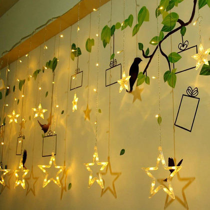 Cortina final estrella y estrella (luz cálida)