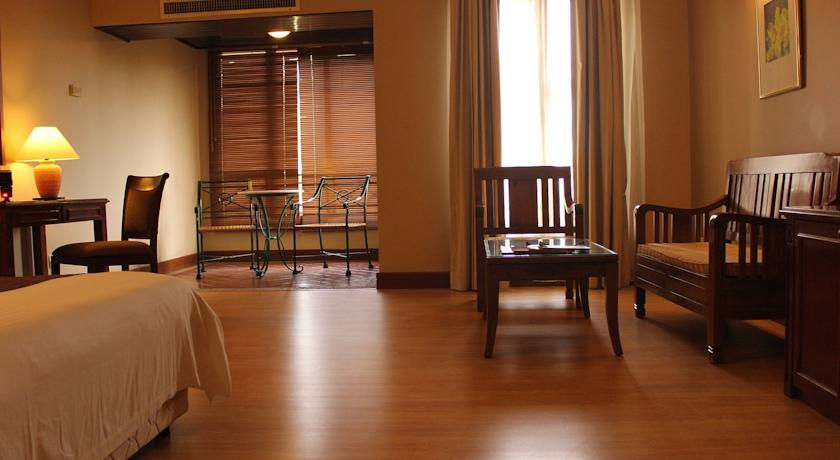 Thumbnail: Palm Garden Hotel