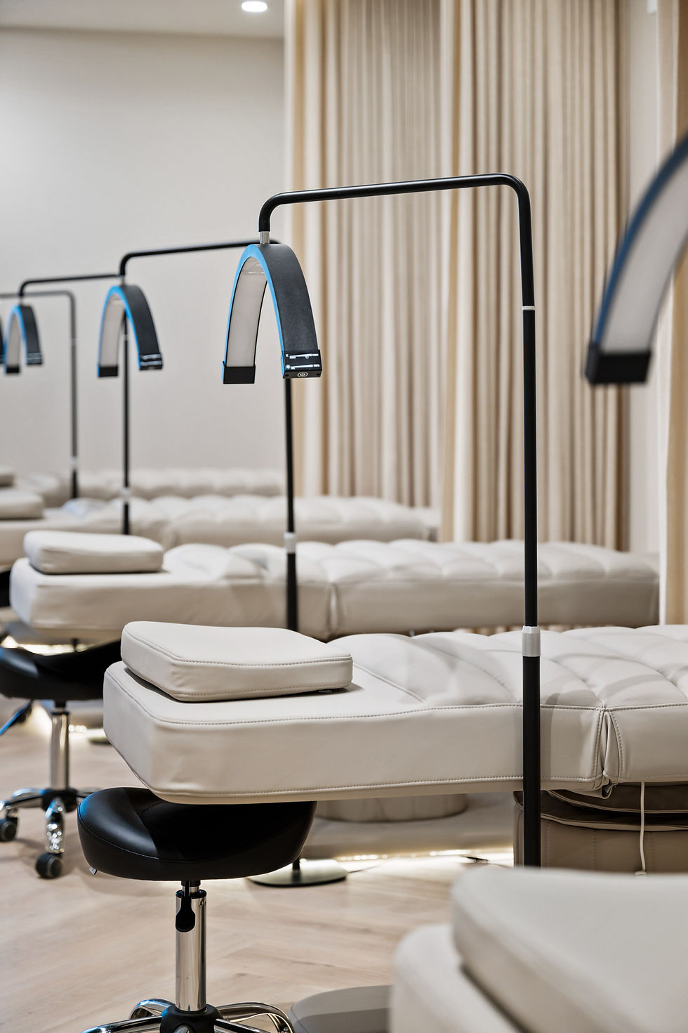 Blooming Lashes - Beauty Salon - Commercial Design - Linhan Design