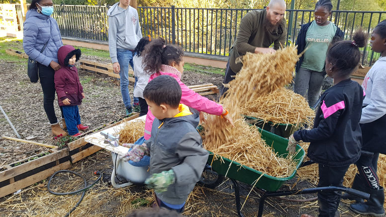 Mouillage de la paille....