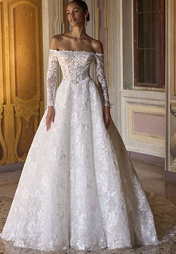 bridesmaid dresses peoria il When Whitney and Brian shared with me the rich green tones and patterns they had selected for bridesmaids dresses, I immediately envisioned a floral palette of velvety mauve, soft peach, ballerina pink