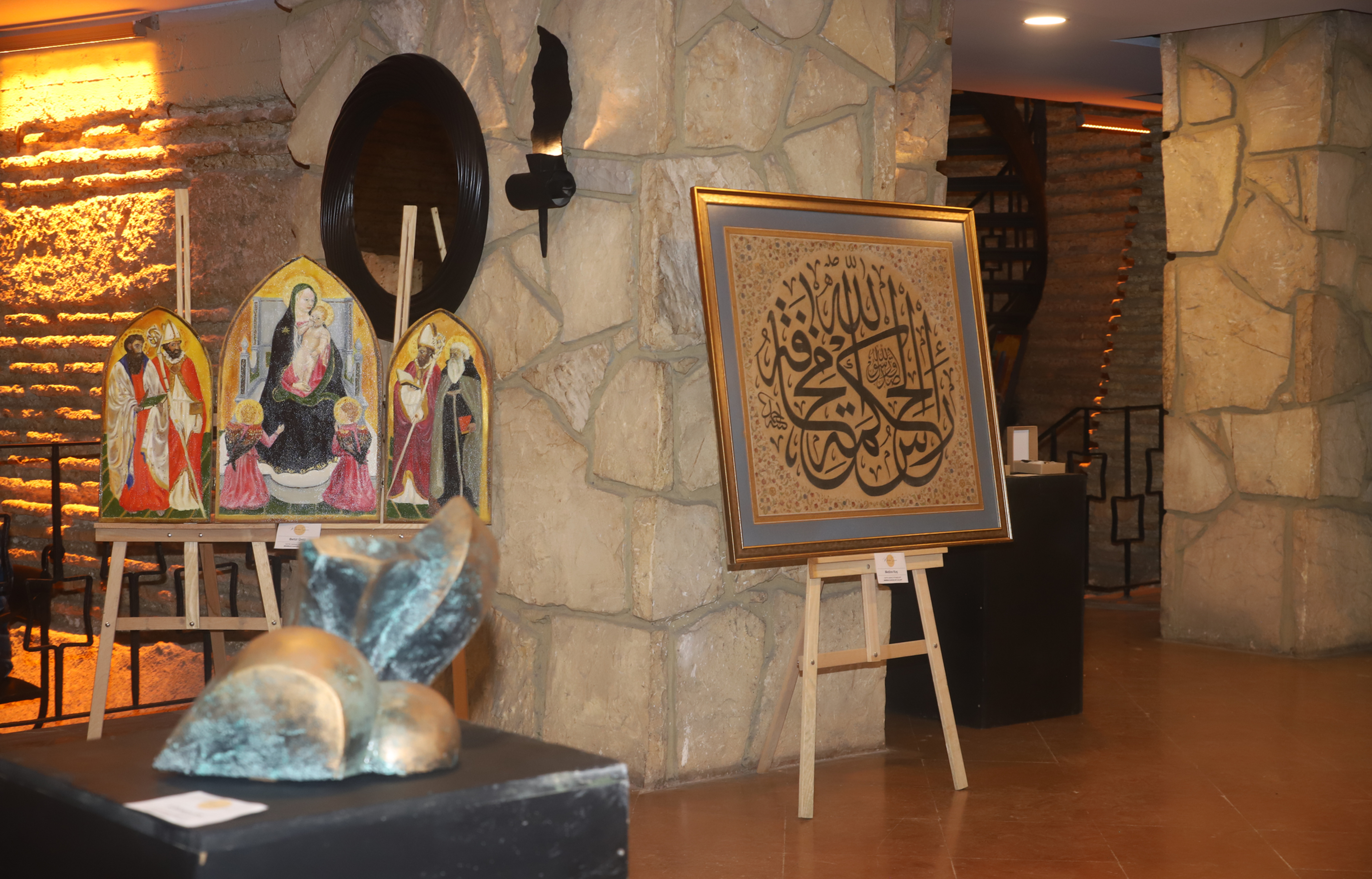 Antik Hotel İstanbul | Antik Cisterna | Görsel Sanatlar sergisi | Antik Sarnıç Efsaneleri | Mihriban Sanıvar Art Gallery | İstanbul Sanat